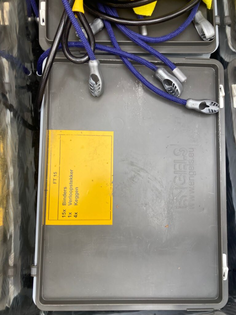 Opberg box in de disselkist